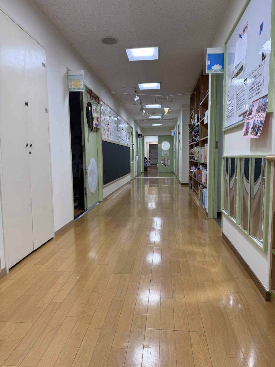 明徳本八幡駅保育園<br />
2003(平成15)年開園