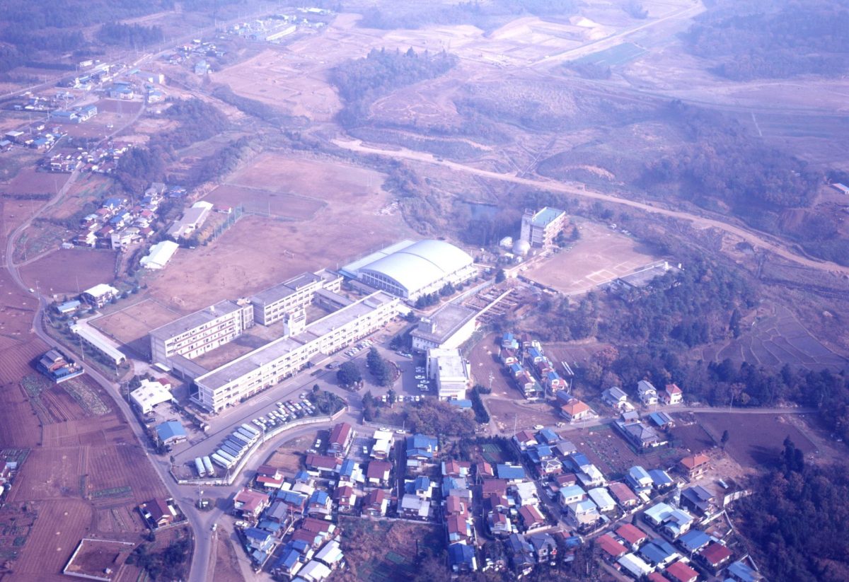 学園全景<br />
1980(昭和55)年